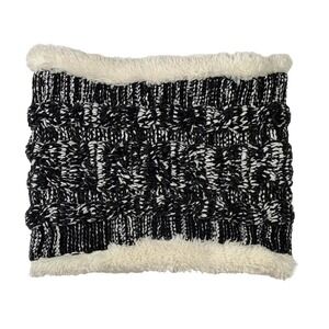 Infinity Neck Scarf Black Cream One Size Knitted Fuzzy Lined 14" L (X2) x 12" W